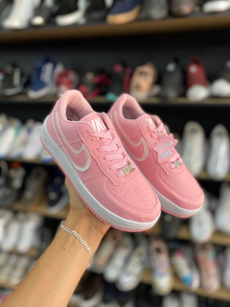 Tênis Nike Air Force Feminino