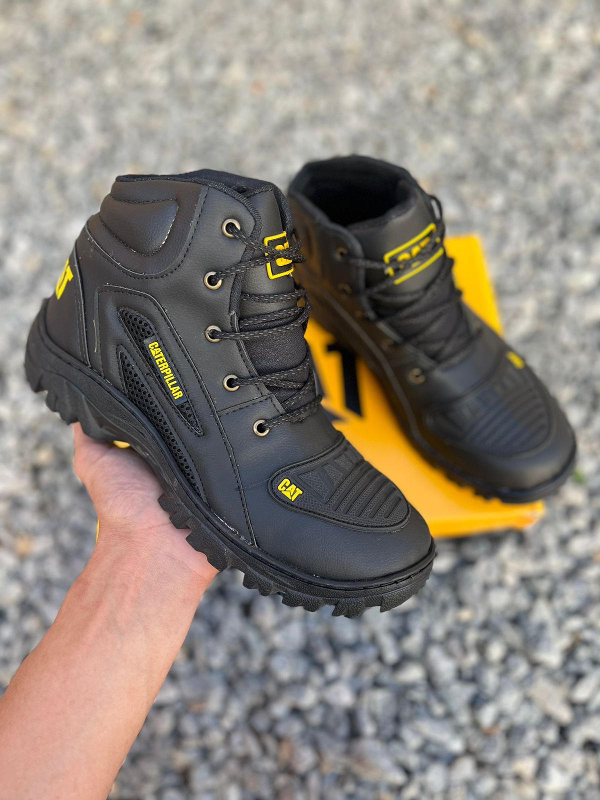 Bota hot sale caterpillar atacado