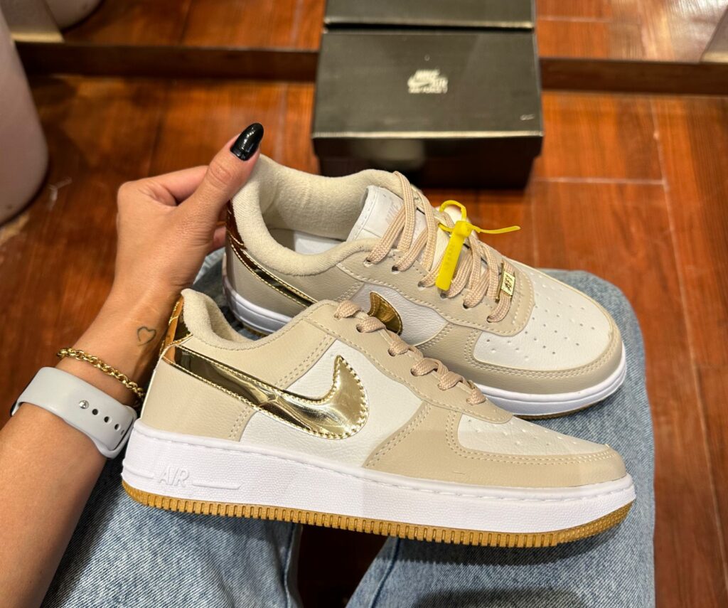 Tênis Nike Air Force Feminino Premium